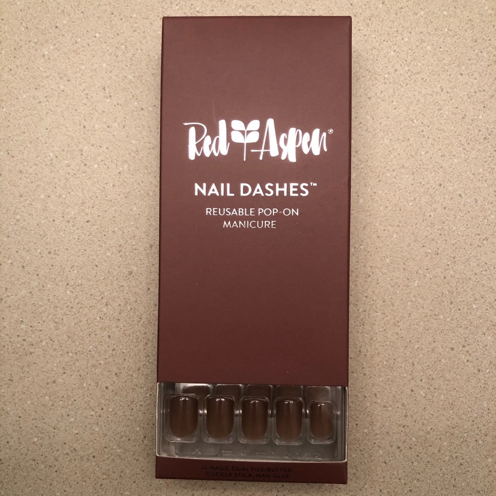 Red Aspen Nail Dashes